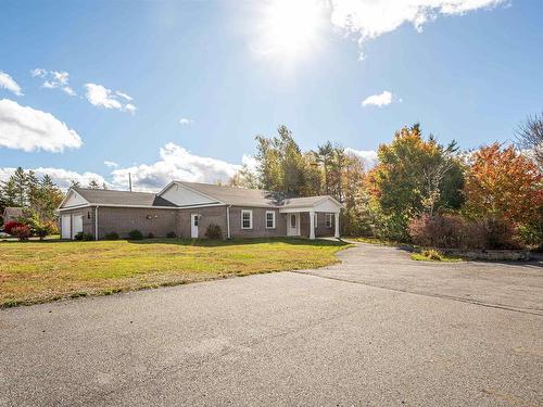 73 Grove Avenue, Beaver Bank, NS 