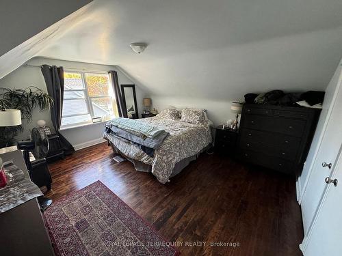 524 Neighbourhood Way, Alta Vista And Area, ON - Indoor Photo Showing Bedroom