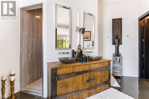 1221 Keast Drive, Sudbury, ON - Indoor Photo Showing Bathroom