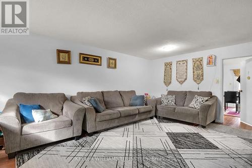 36 - 70 Fiddlers Green Road, London, ON - Indoor Photo Showing Living Room