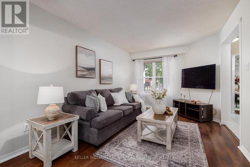 14 Flaxman Avenue, Clarington (Bowmanville), ON - Indoor Photo Showing Living Room