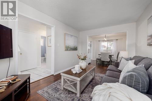 14 Flaxman Avenue, Clarington (Bowmanville), ON - Indoor Photo Showing Living Room