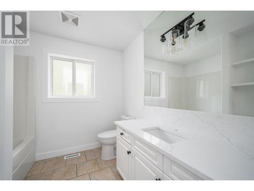 4777 Rockface Road, Kelowna, BC - Indoor Photo Showing Bathroom