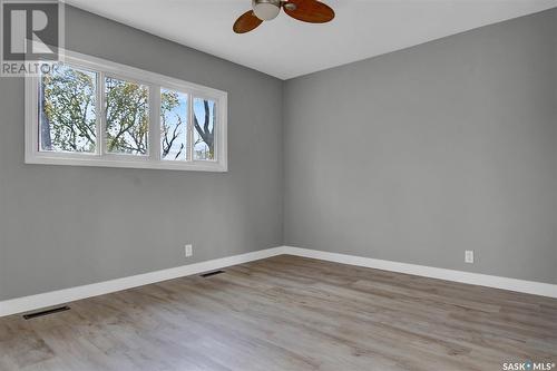 1402 Dover Avenue, Regina, SK - Indoor Photo Showing Other Room