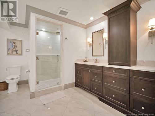 250 Dickson Boulevard, Moncton, NB - Indoor Photo Showing Bathroom