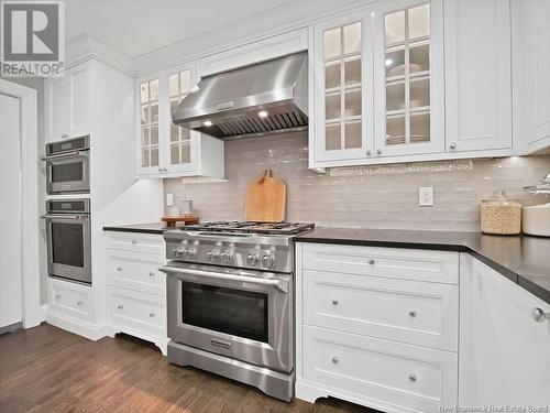 250 Dickson Boulevard, Moncton, NB - Indoor Photo Showing Kitchen With Upgraded Kitchen