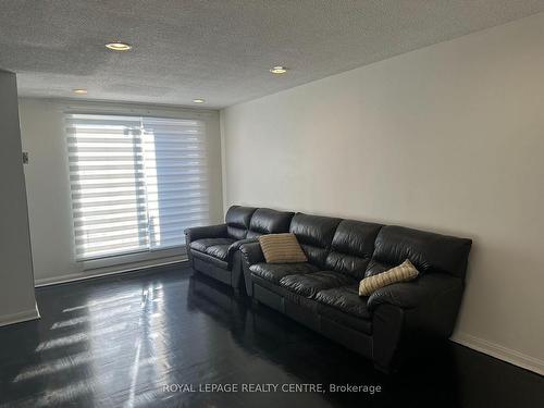 159-1395 Williamsport Dr, Mississauga, ON - Indoor Photo Showing Living Room