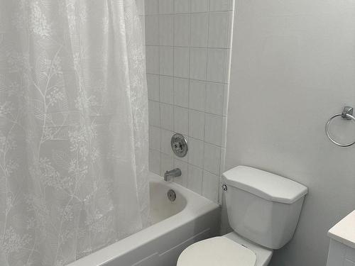 159-1395 Williamsport Dr, Mississauga, ON - Indoor Photo Showing Bathroom