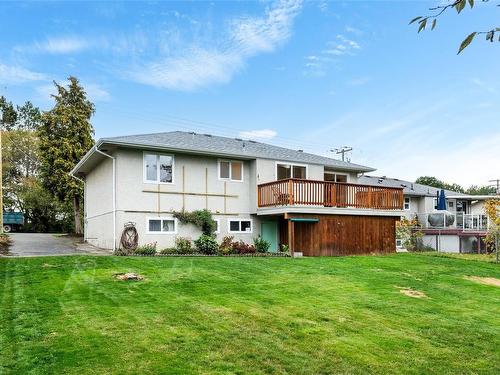 4068 Borden St, Saanich, BC 