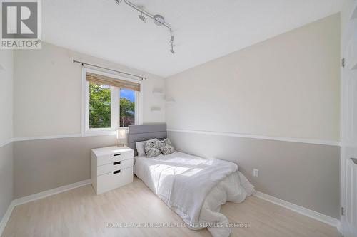 635 Fothergill Boulevard, Burlington, ON - Indoor Photo Showing Bedroom