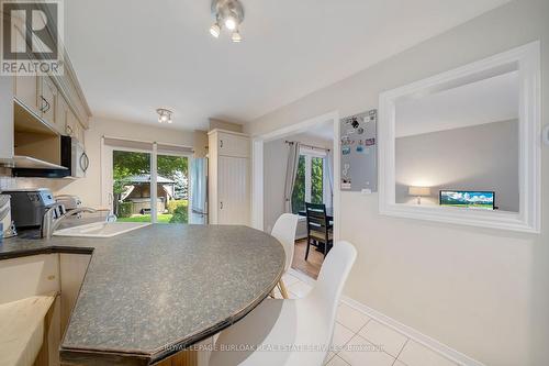 635 Fothergill Boulevard, Burlington, ON - Indoor Photo Showing Dining Room