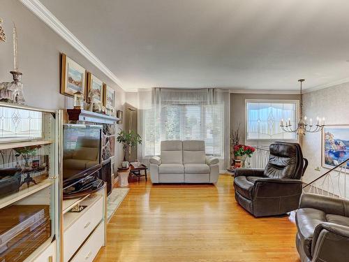 Salon - 2610 Crois. Anjou, Brossard, QC - Indoor Photo Showing Living Room