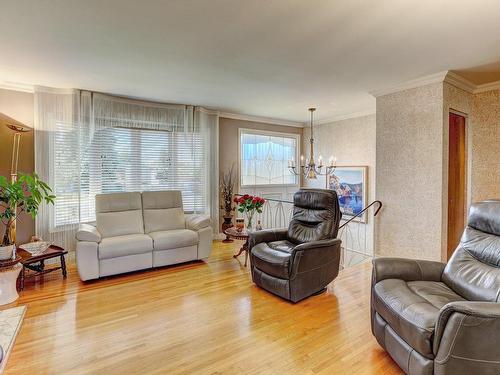 Salon - 2610 Crois. Anjou, Brossard, QC - Indoor Photo Showing Living Room