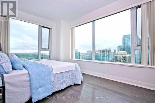 2002 - 68 Canterbury Place, Toronto, ON - Indoor Photo Showing Bedroom