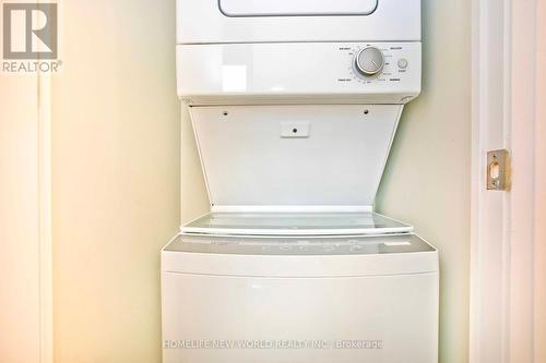 2002 - 68 Canterbury Place, Toronto, ON - Indoor Photo Showing Laundry Room