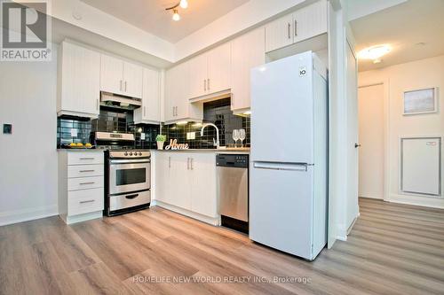 2002 - 68 Canterbury Place, Toronto, ON - Indoor Photo Showing Kitchen