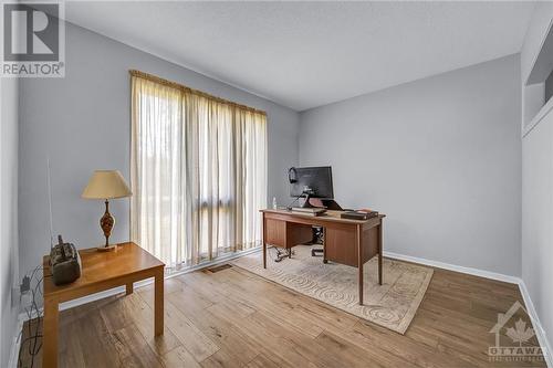 15 Rutherford Crescent, Ottawa, ON - Indoor Photo Showing Other Room