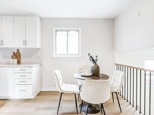 316 Cherokee Blvd, Toronto, ON - Indoor Photo Showing Dining Room