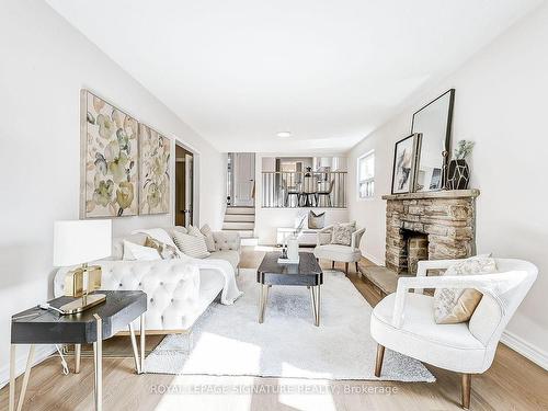 316 Cherokee Blvd, Toronto, ON - Indoor Photo Showing Living Room With Fireplace