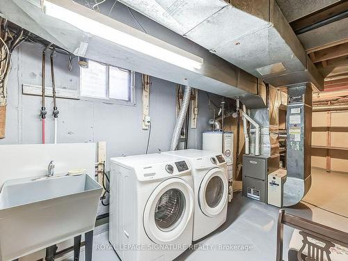 316 Cherokee Blvd, Toronto, ON - Indoor Photo Showing Laundry Room