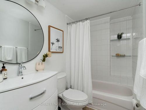 413 Melita Cres, Toronto, ON - Indoor Photo Showing Bathroom