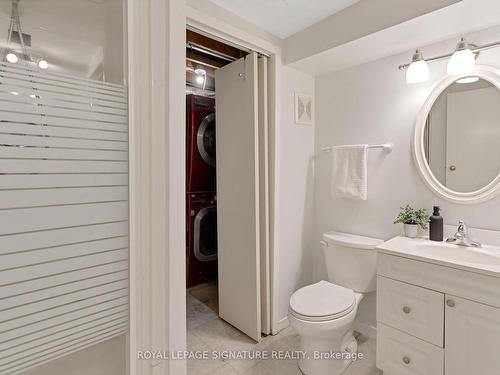 413 Melita Cres, Toronto, ON - Indoor Photo Showing Bathroom