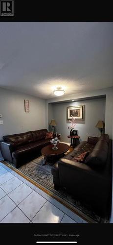 30 Mannel Crescent, Brampton, ON - Indoor