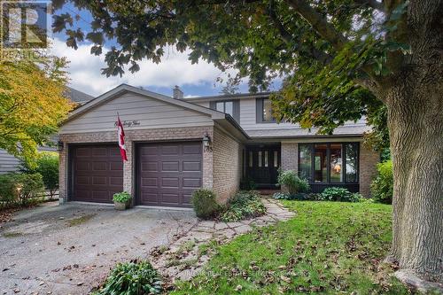 165 Shanley Terrace, Oakville, ON - Outdoor With Facade