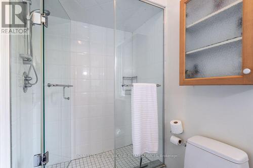 165 Shanley Terrace, Oakville, ON - Indoor Photo Showing Bathroom