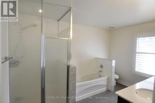 Th5 - 370 Square One Drive, Mississauga, ON - Indoor Photo Showing Bathroom