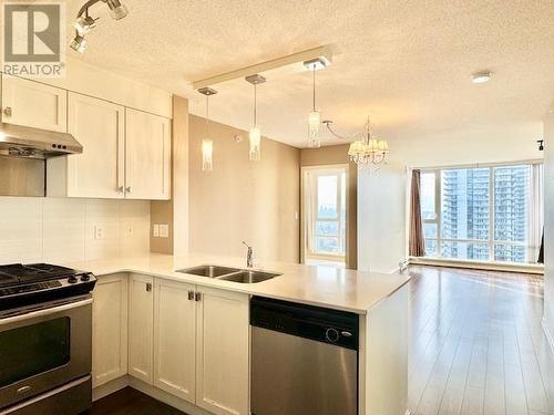 27Xx 9888 Cameron Street, Burnaby, BC - Indoor Photo Showing Kitchen With Double Sink With Upgraded Kitchen