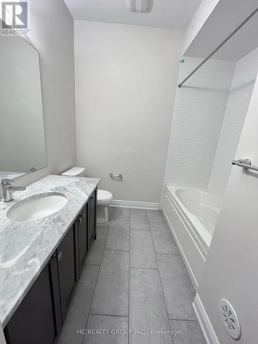 24 Cafaro Lane, Markham, ON - Indoor Photo Showing Bathroom