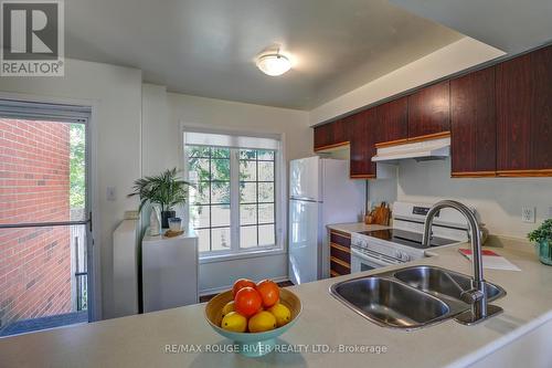 5 - 1623 Pickering Parkway, Pickering, ON - Indoor Photo Showing Kitchen With Double Sink