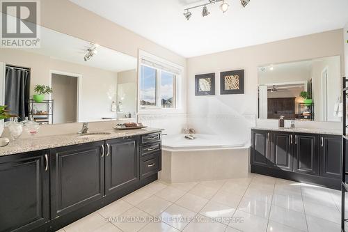 3482 Hideaway Place, Mississauga, ON - Indoor Photo Showing Bathroom