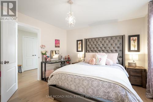 3482 Hideaway Place, Mississauga, ON - Indoor Photo Showing Bedroom