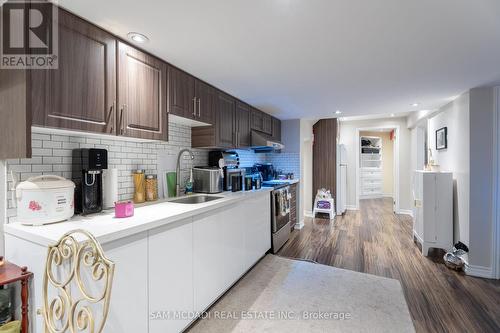 3482 Hideaway Place, Mississauga, ON - Indoor Photo Showing Kitchen