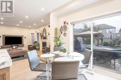 3482 Hideaway Place, Mississauga, ON - Indoor Photo Showing Dining Room