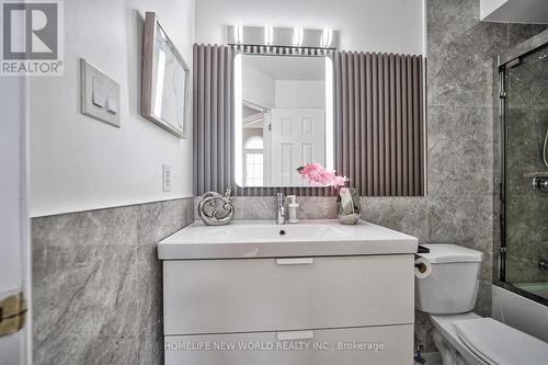 6605 Jazzy Mews, Mississauga, ON - Indoor Photo Showing Bathroom