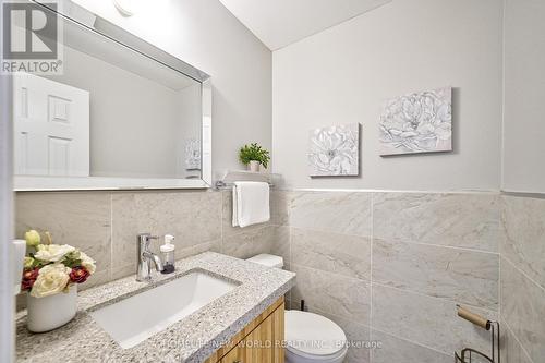 6605 Jazzy Mews, Mississauga, ON - Indoor Photo Showing Bathroom