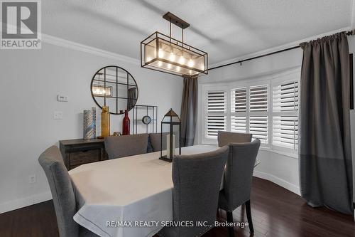 27 Fenflower Court, Brampton, ON - Indoor Photo Showing Dining Room