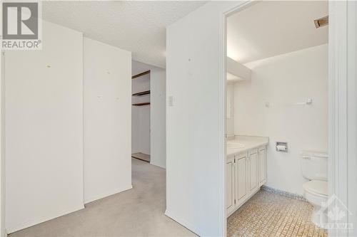 530 Laurier Avenue Unit#507, Ottawa, ON - Indoor