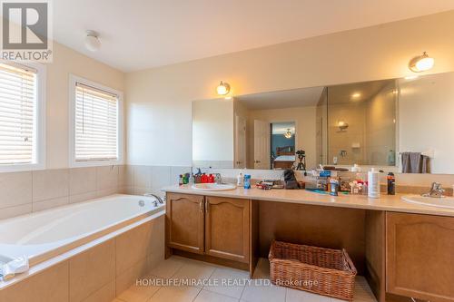 2 Kennedy Boulevard, New Tecumseth, ON - Indoor Photo Showing Bathroom