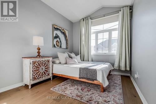 5399 Festival Drive, Mississauga, ON - Indoor Photo Showing Bedroom