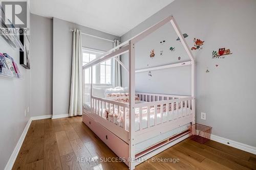 5399 Festival Drive, Mississauga, ON - Indoor Photo Showing Bedroom