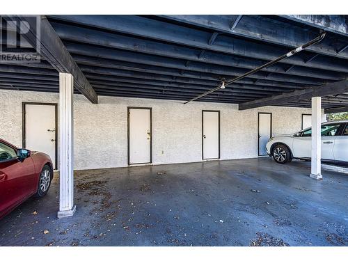 185 Taylor Road Unit# 4, Kelowna, BC -  Photo Showing Garage