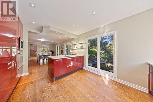 257 Roseland Crescent, Burlington, ON - Indoor Photo Showing Other Room