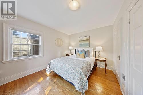 257 Roseland Crescent, Burlington, ON - Indoor Photo Showing Bedroom