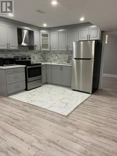 Bsmt - 20 Cloverhaven Road, Brampton, ON - Indoor Photo Showing Kitchen With Upgraded Kitchen