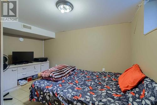 571 West 5Th Street, Hamilton, ON - Indoor Photo Showing Bedroom