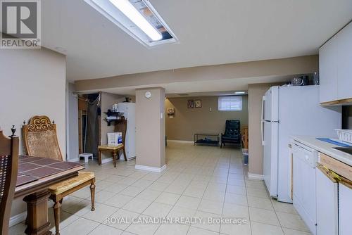 571 West 5Th Street, Hamilton, ON - Indoor Photo Showing Kitchen